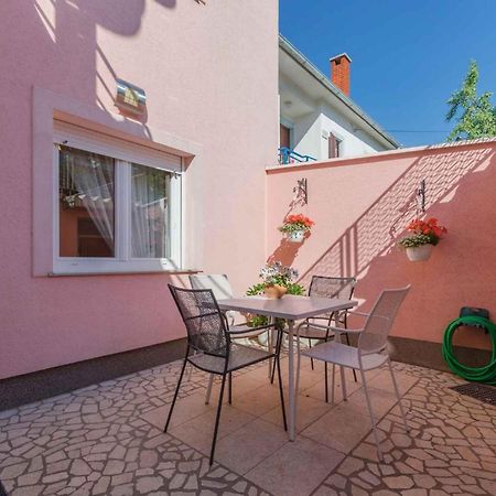 Two-Bedroom Apartment In Crikvenica Xcvii Exterior foto