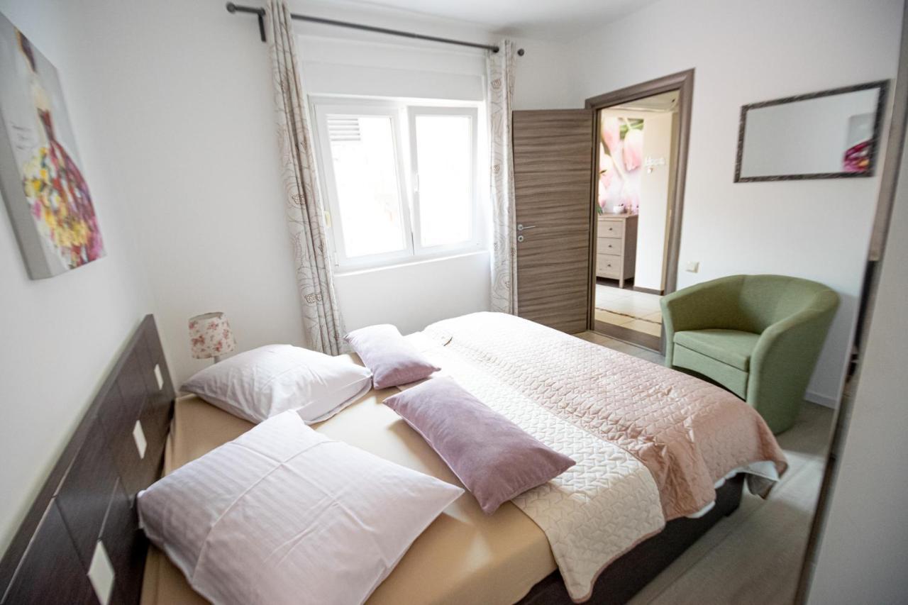 Two-Bedroom Apartment In Crikvenica Xcvii Exterior foto